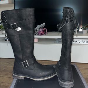 Size 6, Harley Davidson Motorcycle boots. Worn once and stored in box.